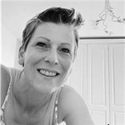 Svolgo lezioni private a ragazzi di scuola media e superiori